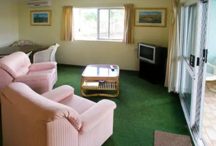 Coral Reef Apartments - 49