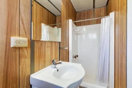 First City Caravilla - 31