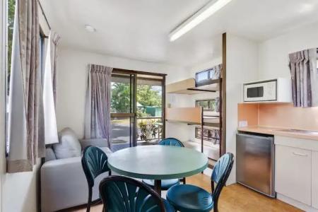 First City Caravilla - 42