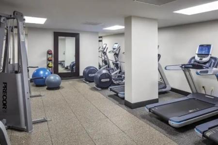 Hilton Sacramento Arden West - 21