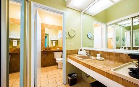 Best Western Plus - 71