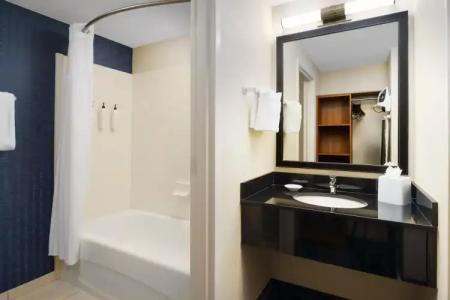 Fairfield Inn & Suites - 8