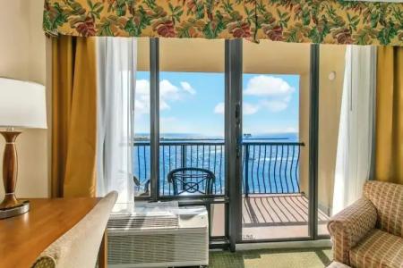 Holiday Inn & Suites Clearwater Beach by IHG - 48