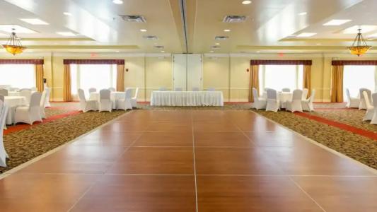 Holiday Inn & Suites Clearwater Beach by IHG - 29