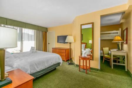 Holiday Inn & Suites Clearwater Beach by IHG - 9