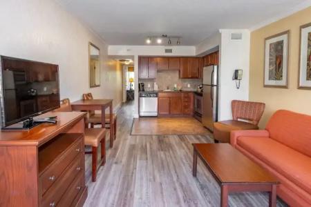 Coconut Cove All Suite - 35