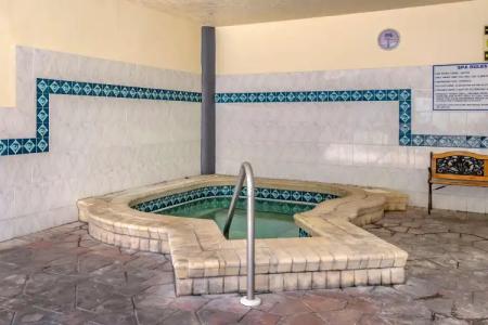 Rodeway Inn Clearwater - Central - 14