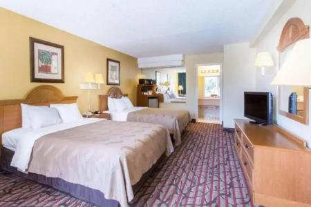 Rodeway Inn Clearwater - Central - 55