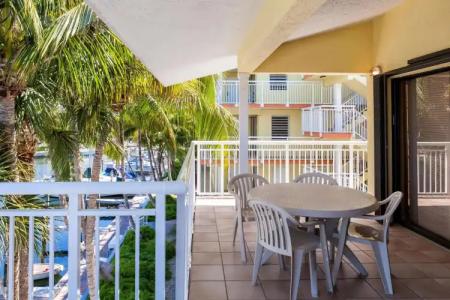 Marina Del Mar Resort and Marina - 7