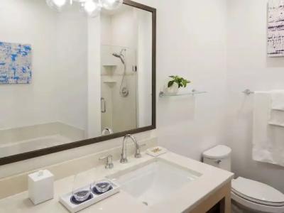 Parrot Key & Villas - 36