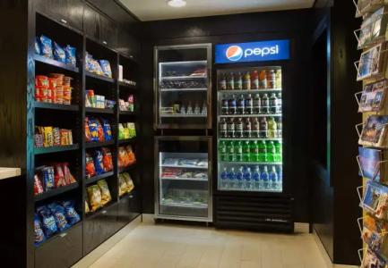 Fairfield Inn & Suites - 10