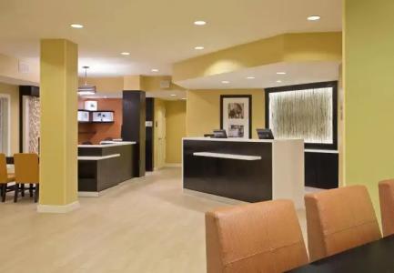 Fairfield Inn & Suites - 3