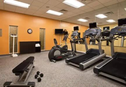 Fairfield Inn & Suites - 15