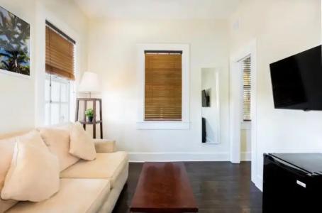 Southernmost Inn Adult Exclusive - 40