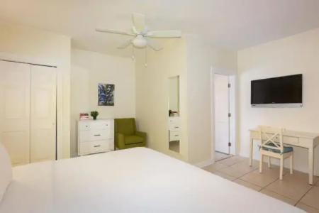 Southernmost Inn Adult Exclusive - 26