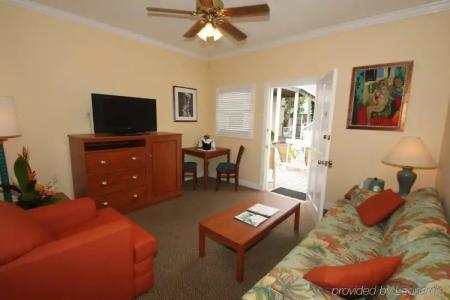 Southernmost Inn Adult Exclusive - 3