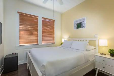 Southernmost Inn Adult Exclusive - 1