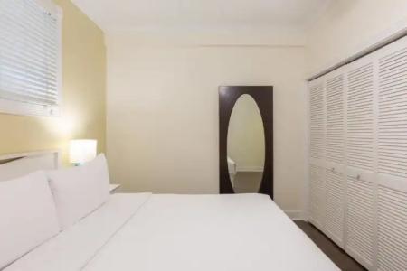 Southernmost Inn Adult Exclusive - 36