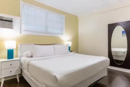 Southernmost Inn Adult Exclusive - 34