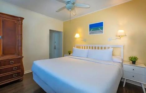 Southernmost Inn Adult Exclusive - 22