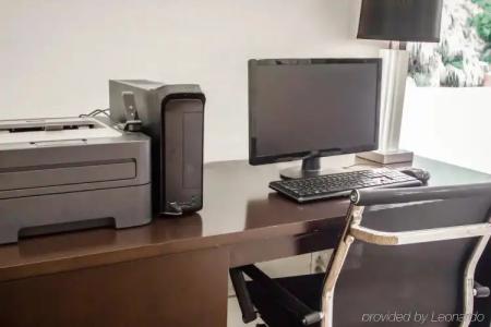 Sleep Inn Sarasota North - 39