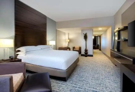 Home2 Suites by Hilton Tampa Downtown Channel District - 2