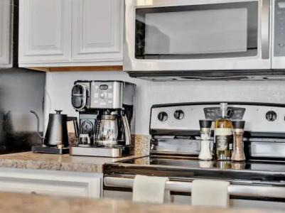 DoubleTree by Hilton Tampa Rocky Point Waterfront - 17