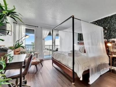 DoubleTree by Hilton Tampa Rocky Point Waterfront - 3