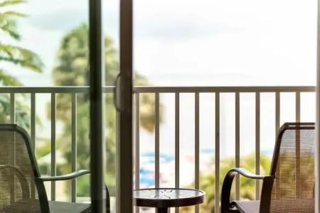 DoubleTree by Hilton Tampa Rocky Point Waterfront - 28