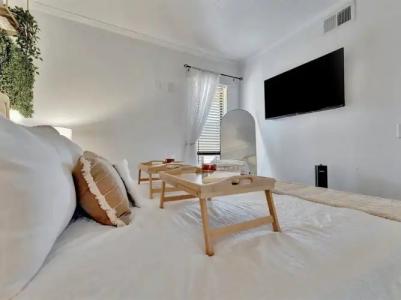 DoubleTree by Hilton Tampa Rocky Point Waterfront - 51