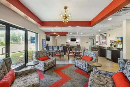 Best Western Plus Gen X Inn - 4