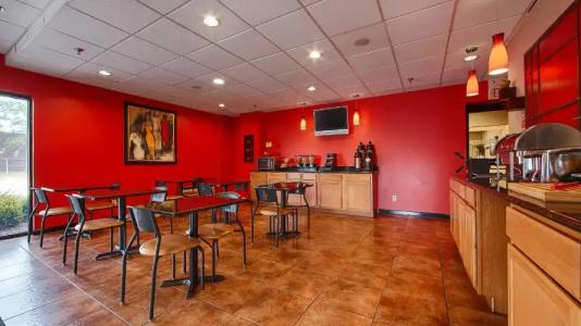 Best Western Plus Gen X Inn - 23