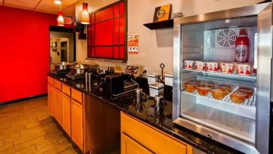 Best Western Plus Gen X Inn - 13