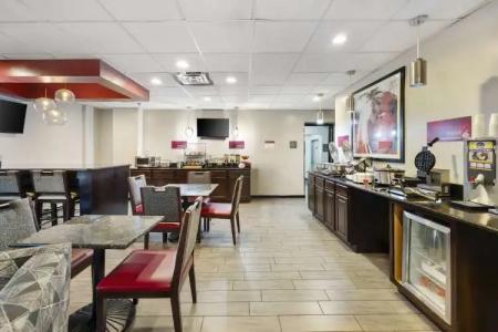 Best Western Plus Gen X Inn - 21