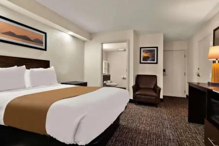 Quality Inn Memphis - 21