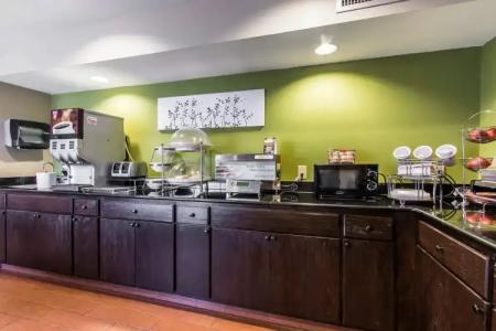 Quality Inn Memphis - 39