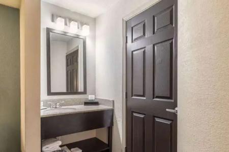 Quality Inn Memphis - 3