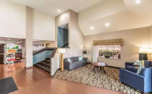 Quality Inn Memphis - 10