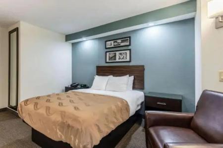 Quality Inn Memphis - 64