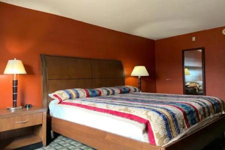 OYO Memphis Oakville - 3