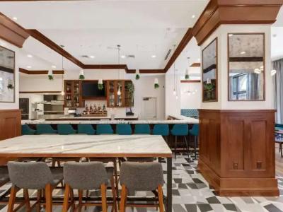 Hilton Garden Inn Milwaukee Downtown - 18