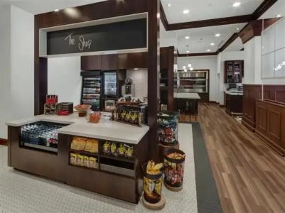 Hilton Garden Inn Milwaukee Downtown - 12