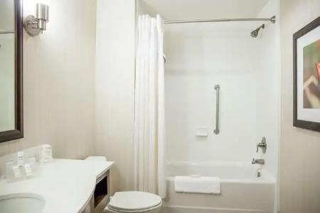 Hilton Garden Inn Milwaukee Downtown - 33