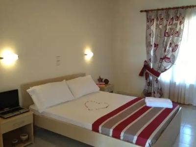 Antonio Studios - 19