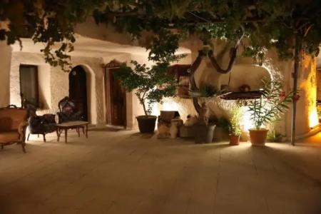 Hermes Cave - 164