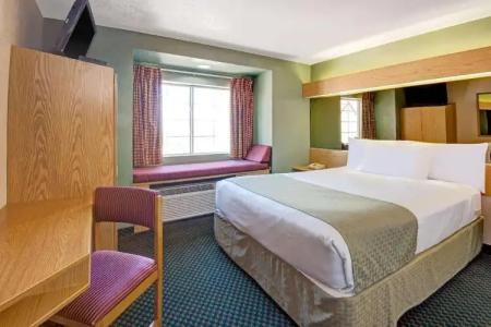 Microtel Inn & Suites by Wyndham Albuquerque West - 26