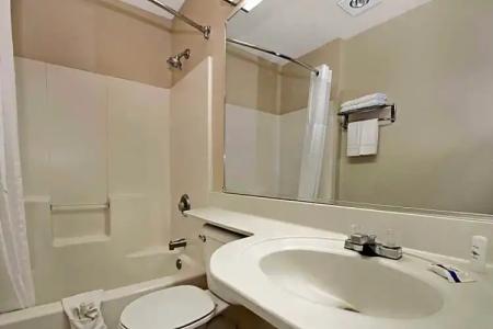 Microtel Inn & Suites by Wyndham Albuquerque West - 31