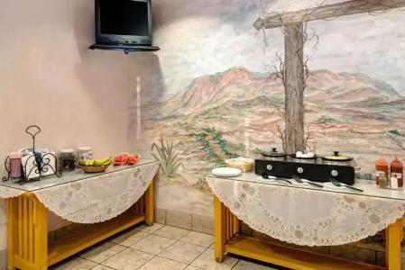 Microtel Inn & Suites by Wyndham Albuquerque West - 11