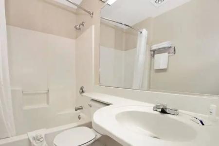 Microtel Inn & Suites by Wyndham Albuquerque West - 19