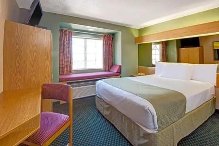Microtel Inn & Suites by Wyndham Albuquerque West - 29